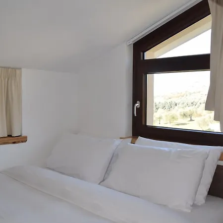 Adama Bed & Breakfast *
