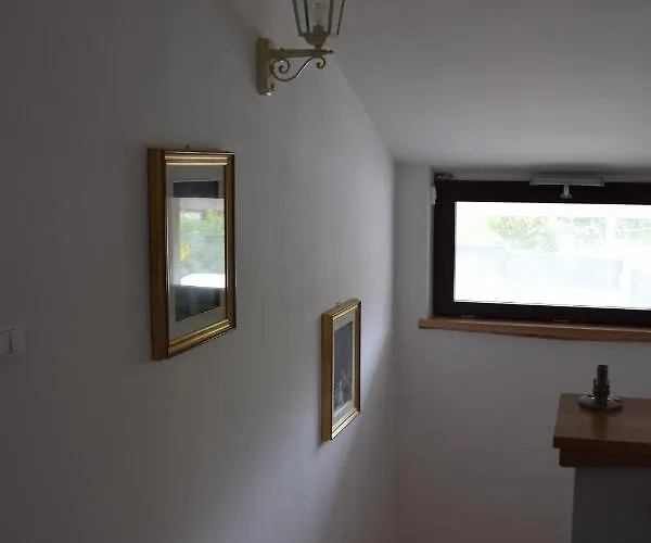 Adama B&B 아테나루카나